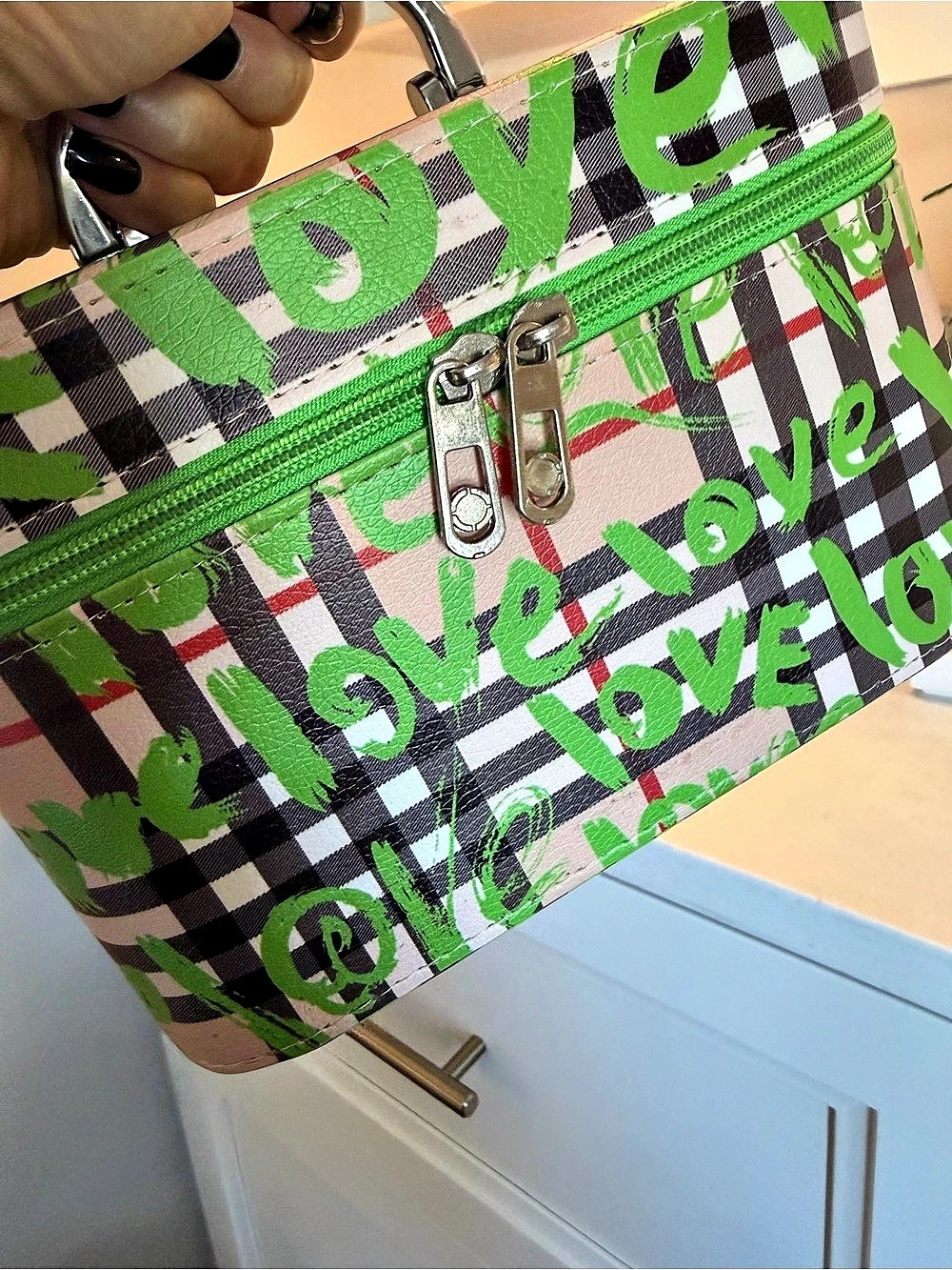 Graffiti Plaid Train Case Cosmetic Case in Green and checkered plaid NEW FRESH! - Picture 5 of 16